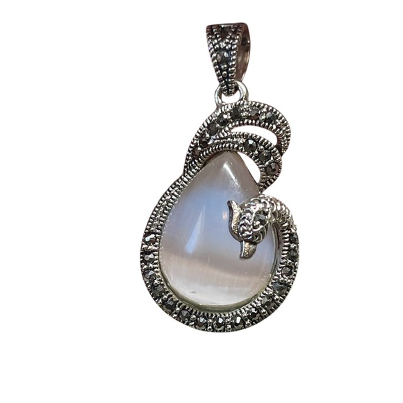 White cats eye pendant with black marcasite-stamped 925 - Picture 2 of 8